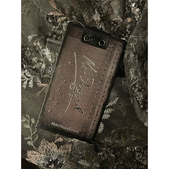 NEW Mac Duggal Embellished V Neck Illusion Long Sleeve Gown Size 14 - Picture 5 of 7